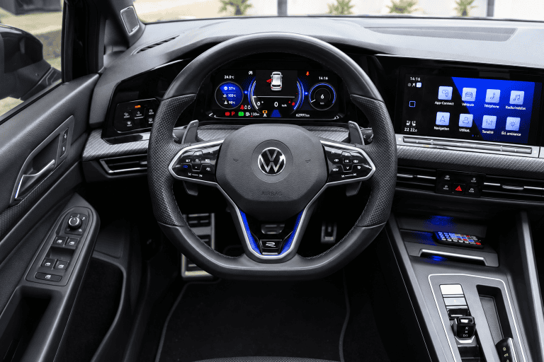 Volkswagen Golf 8R